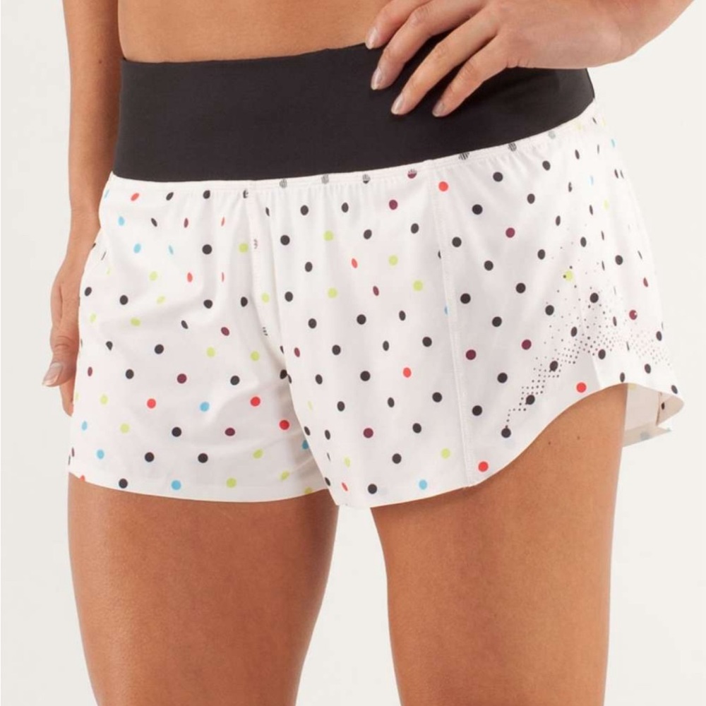 Lululemon Run: Light As Air Short 2012 Seawheeze size 4